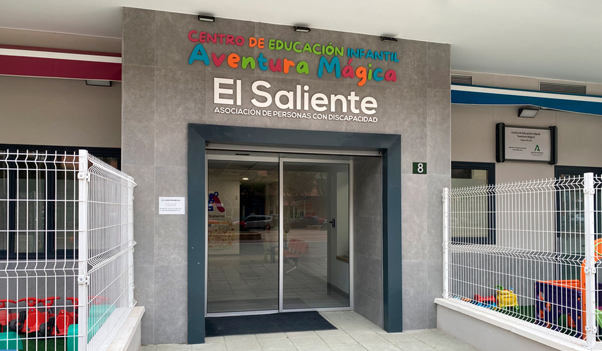El Saliente: Centro de Educación Infantil Aventura Mágica. La Vega de Acá, Almería