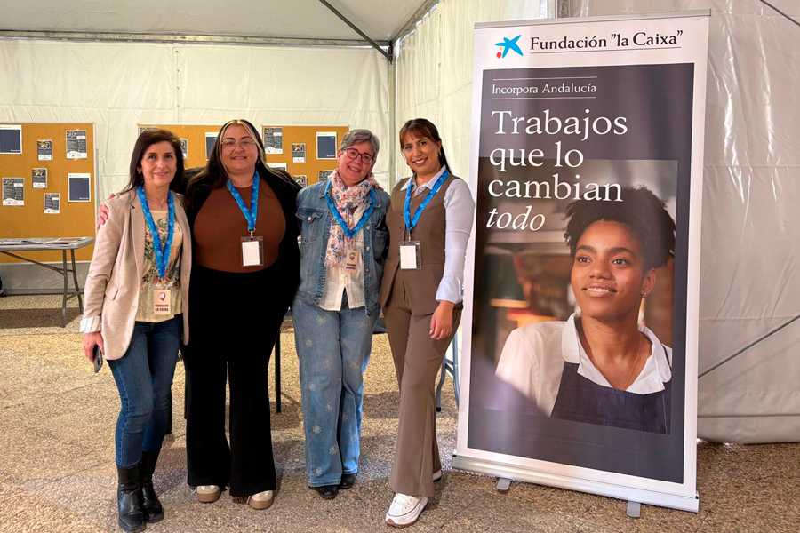 El Saliente participa en la Feria de Empleo de la Universidad de Almería para impulsar la inclusión laboral